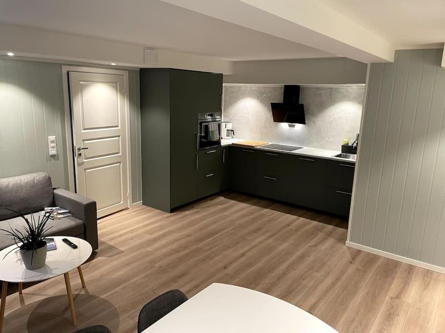 Lofoten - New Apartment, Close To Airport. Leknes Exteriör bild