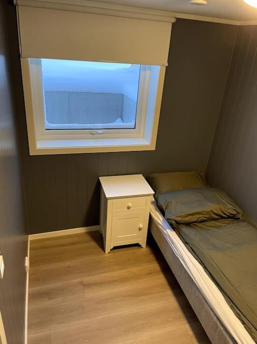 Lofoten - New Apartment, Close To Airport. Leknes Exteriör bild
